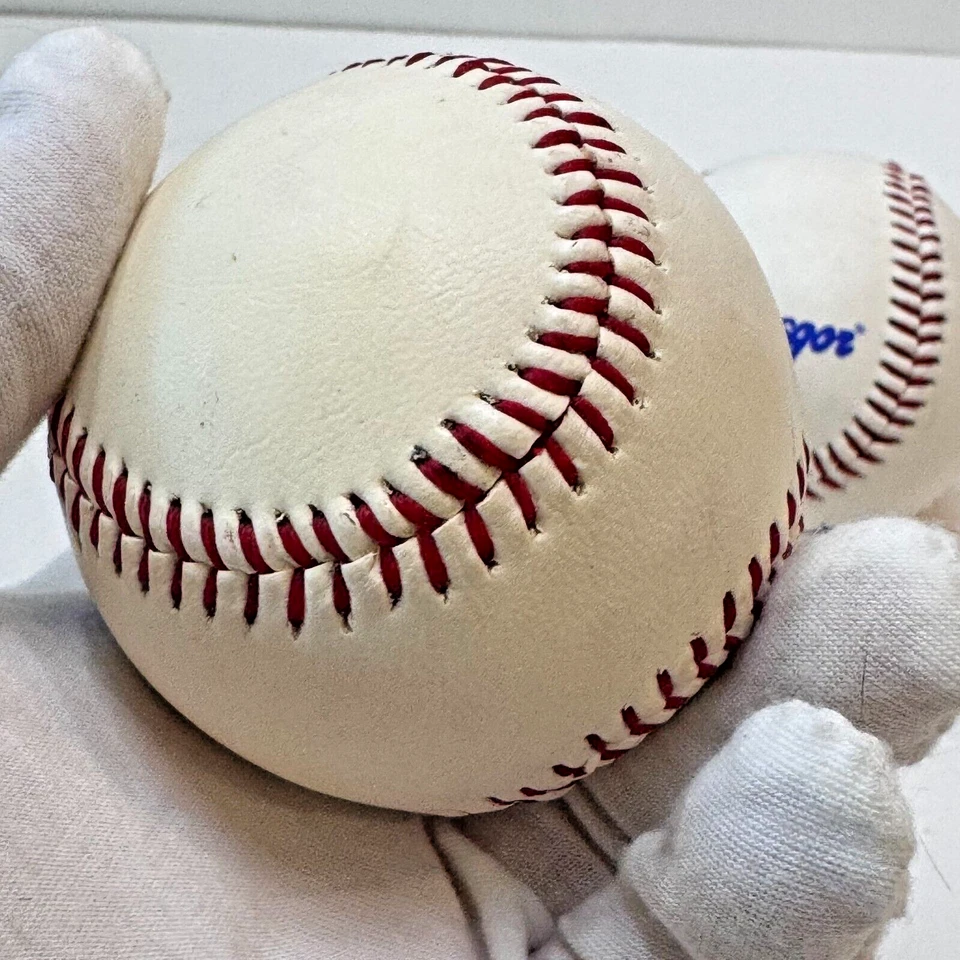 2x MacGregor Baseballs VTG EUC Official League 92722 5oz Cork and Rubber Core - Image 4 of 4