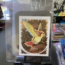Pokémon Pidgeot #018 2022 Sticker Album Prisma Non-Sport Trading Card