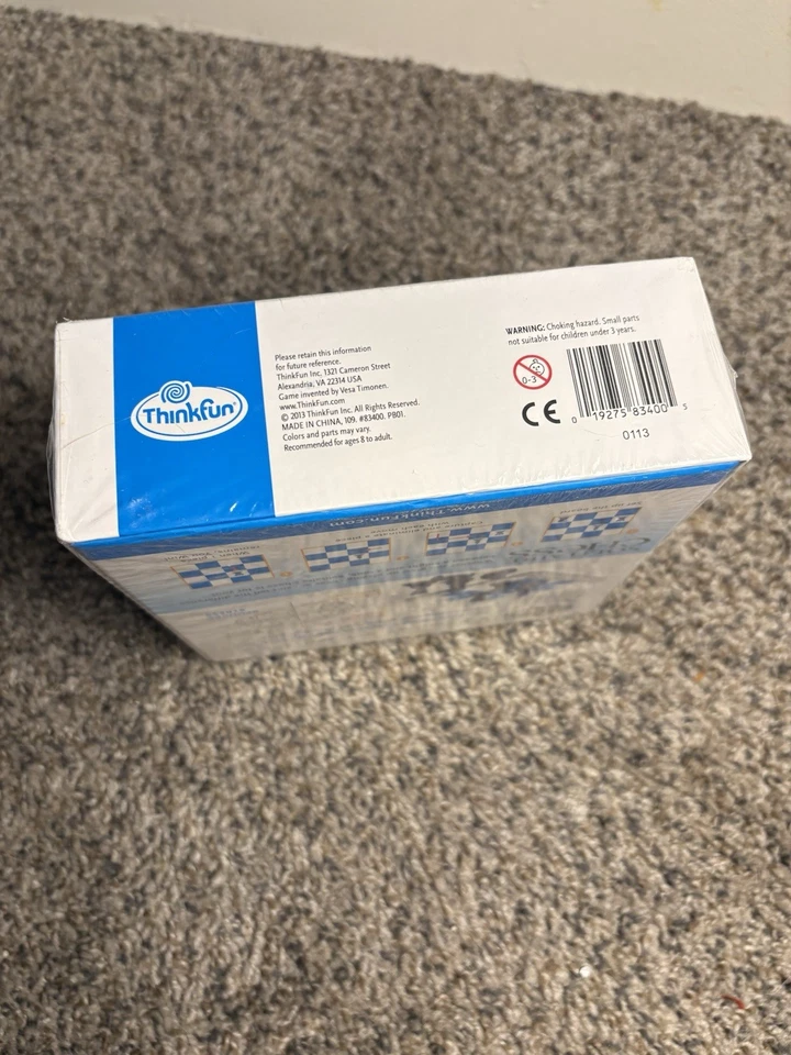 Thinkfun Solitaire Chess Brain Fitness Strategic Skill Building Game.  Brand New - Image 2 of 4