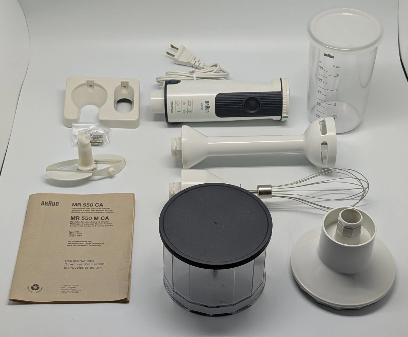 Braun Handblender Whisk & Chopper MR550MCA w/ All Pieces - Barely Used & TESTED!
Opens in a new wind