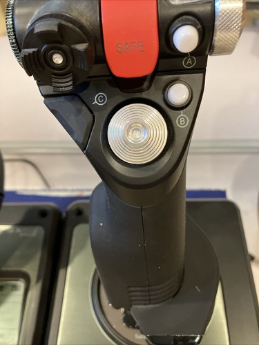 Logitech Saitek X52 Pro Flight Control System Joystick & Throttle - Picture 4 of 6