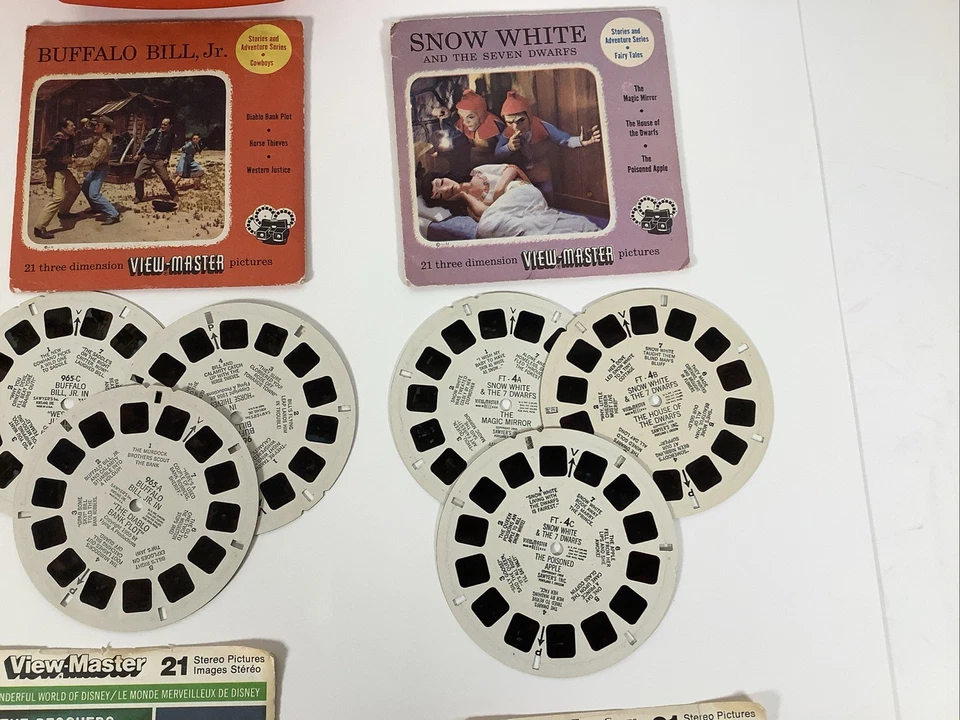 Vtg View Master 3D w/14 Reels 1940s 50s 60s 70s Mary Poppins Buffalo Bill & More - Image 4 of 4