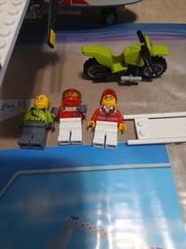 LEGO CITY: Ambulance Plane (60116)