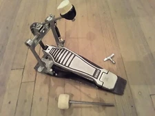 Yamaha Dual Chain Drive Pedal with Extra Beater & Drum Key - Clean & Very Smooth