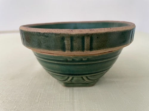 MCCOY Green Vintage Antique Stoneware Yellow Ware ART DECO Bowl 5.25"