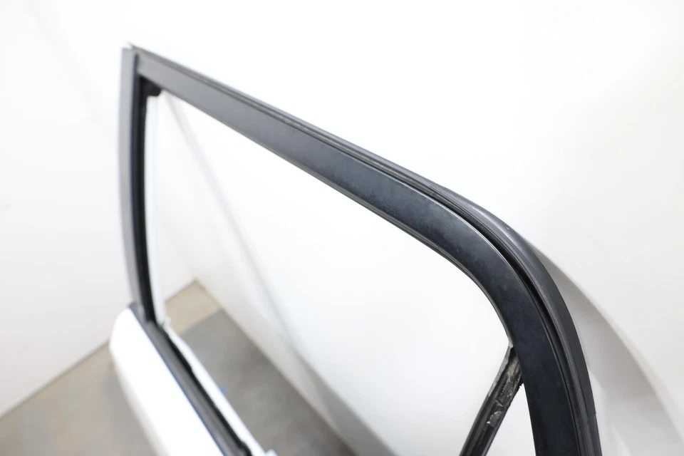 Toyota 4runner 2010-2024 puerta trasera izquierda 67004-35240 Foto 3 de 4