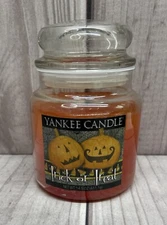 Yankee Candle Halloween "Trick Or Treat" 14.5 oz Slightly Used