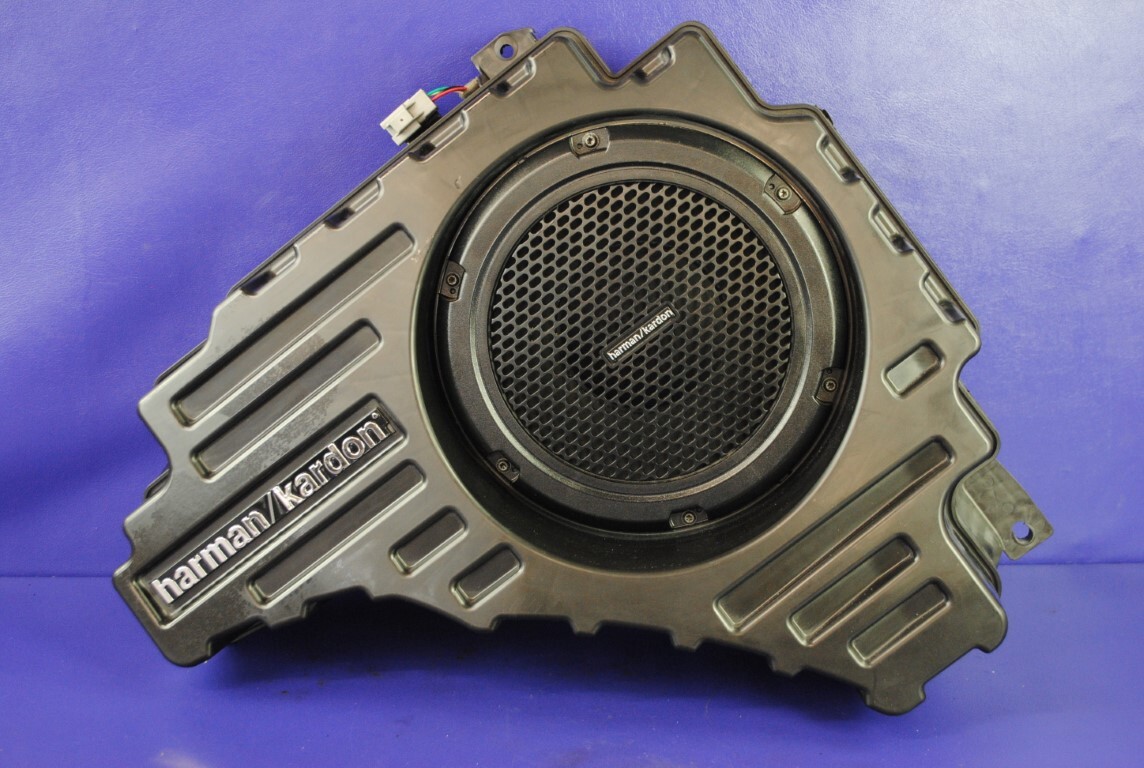 12-22 Jeep Grand Cherokee SRT Harman/Kardon Subwoofer Woofer