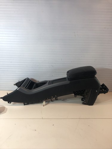 BMW X5 E53 3.0D CENTER CONSOLE BLACK LEATHER ARM REST TV BUTTON 840803005 - Picture 5 of 12