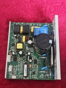 Reebok GT40S GT30 Laufband untere Motorsteuerungsplatine flackert defekt Platine