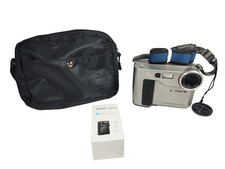 Sony MVC-FD83 Mavica 0.8MP Digital Camera with 3x Optical Zoom, Bundle