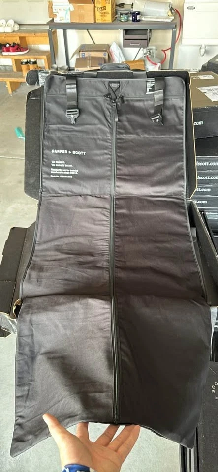 Harper + Scott Garment Bag with Extra 2 Pockets for Travel, Gusseted Suit Cover - Image 2 of 2