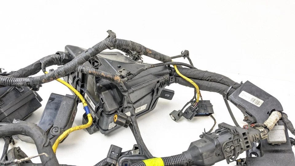 KIA SORENTO MK3 ENGINE WIRING LOOM HARNESS & FUSE BOX 2.2 CRDI DIESEL 2015 - Image 4 of 4