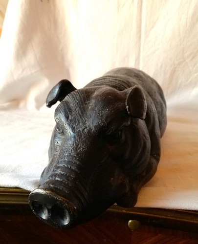 Sleeping Bronze Pig - Picture 3 of 11