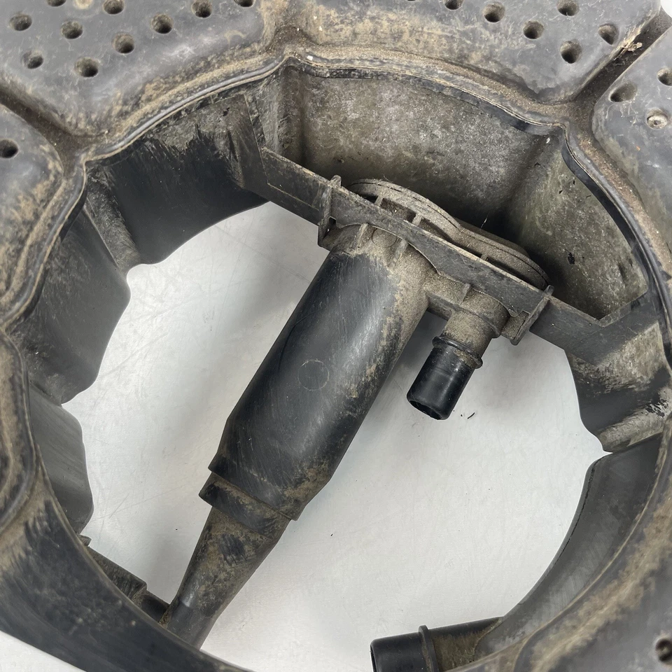 2011 2012 2013 2014 2015 Volkswagen Jetta Fuel Vapor Charcoal Canister OEM - Image 2 of 4