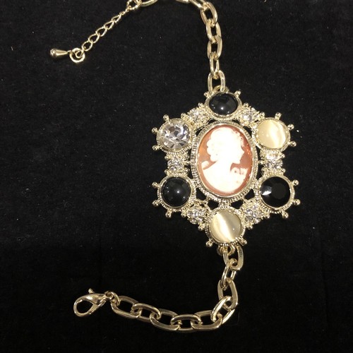 Amedeo Cameo Bracelet Opal Onyx & Rhinestone Rare Find 7 Inch - Picture 2 of 5