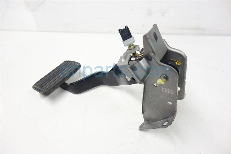 Pedal de freno transmisión automática Honda Prelude 1997-2001 46600-S30-G71 Foto 3 de 4