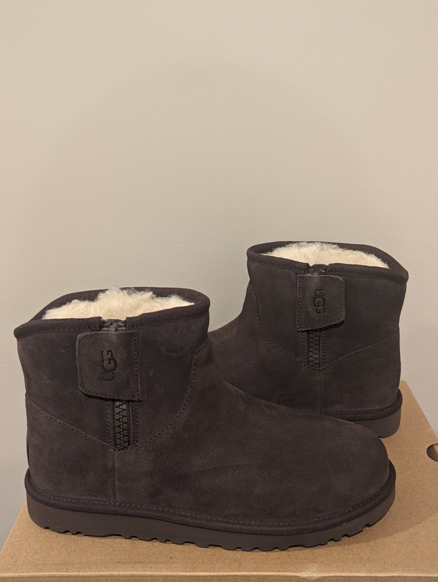 Ugg Australia Kids Adri Classic Mini Boots Size 13 NIB