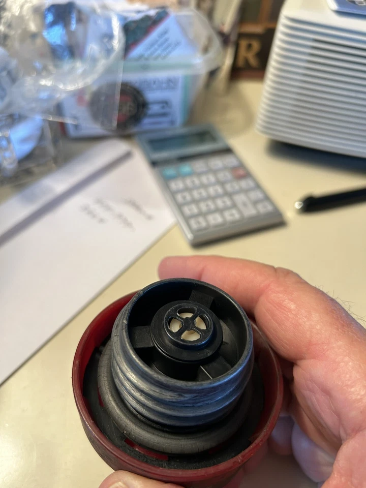 Volvo 240 Locking Gas Cap - Image 4 of 4