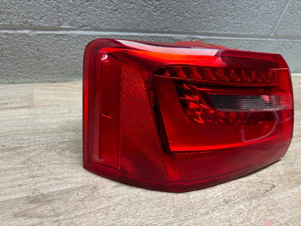 LUZ TRASERA TRASERA IZQUIERDA LED AUDI A6 S6 OEM 12-15 Foto 3 de 4