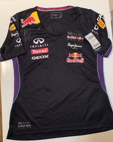 Red Bull Formula 1 Tshirt S Signed Autograph Daniel Ricardo F1 Collectable