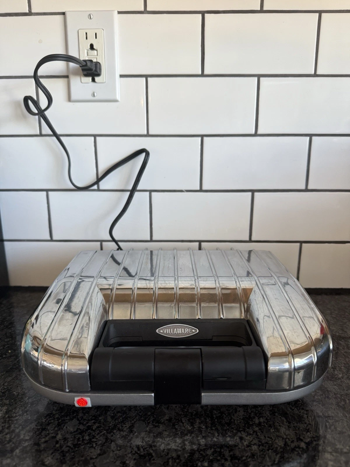 Villaware Uno Croque Monsieur Shell Sandwich Maker Panini Press Model 2070