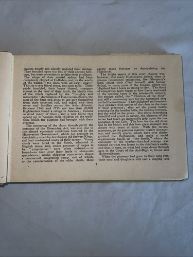 Scottish Tartans Historical Sketches Clans Families Scotland Color Illust 1957 - Foto 13 di 24