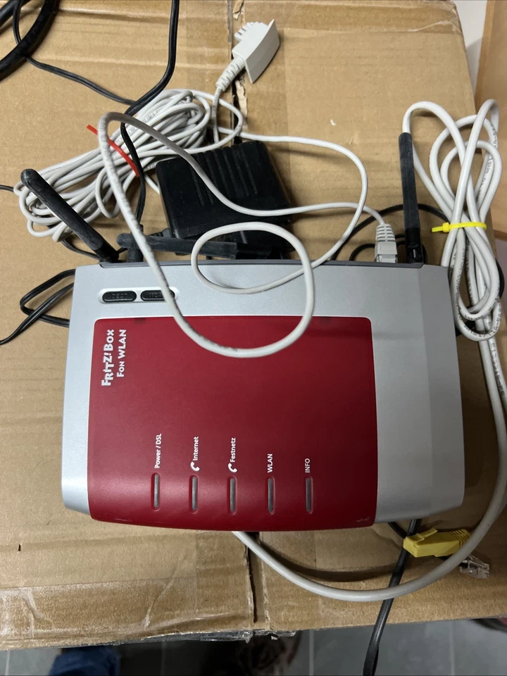 FRITZ ! BOX WLAN 7270 GEBRAUCHT – MIT NETZTEIL U. KABEL