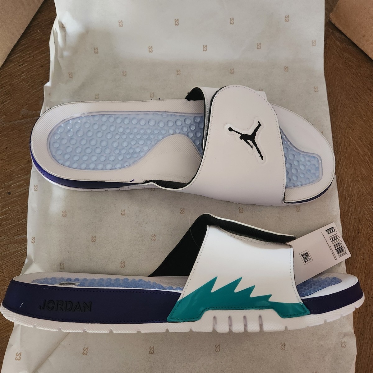 ◆Nike◆ Jordan Hydro 5 Retro Slide M White New Emerald Grap Jordan Hydro 5 Retro Slides Mens Sandals White New Emerald