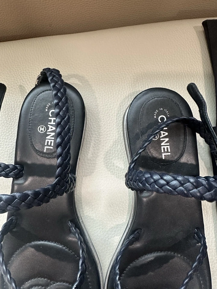 Sandalia trenzada de cuero Chanel talla 37,5 venta al por menor 1300,00 Foto 2 de 4