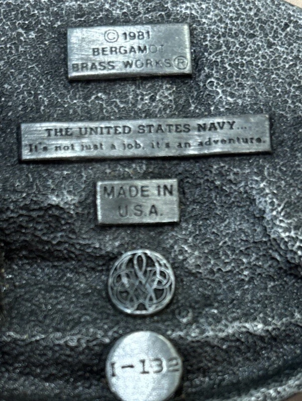 Bergamot Brass Works 1981 Marina de los Estados Unidos Hebilla de cinturón Barco Bandera Militar De colección EE. UU. Foto 4 de 4
