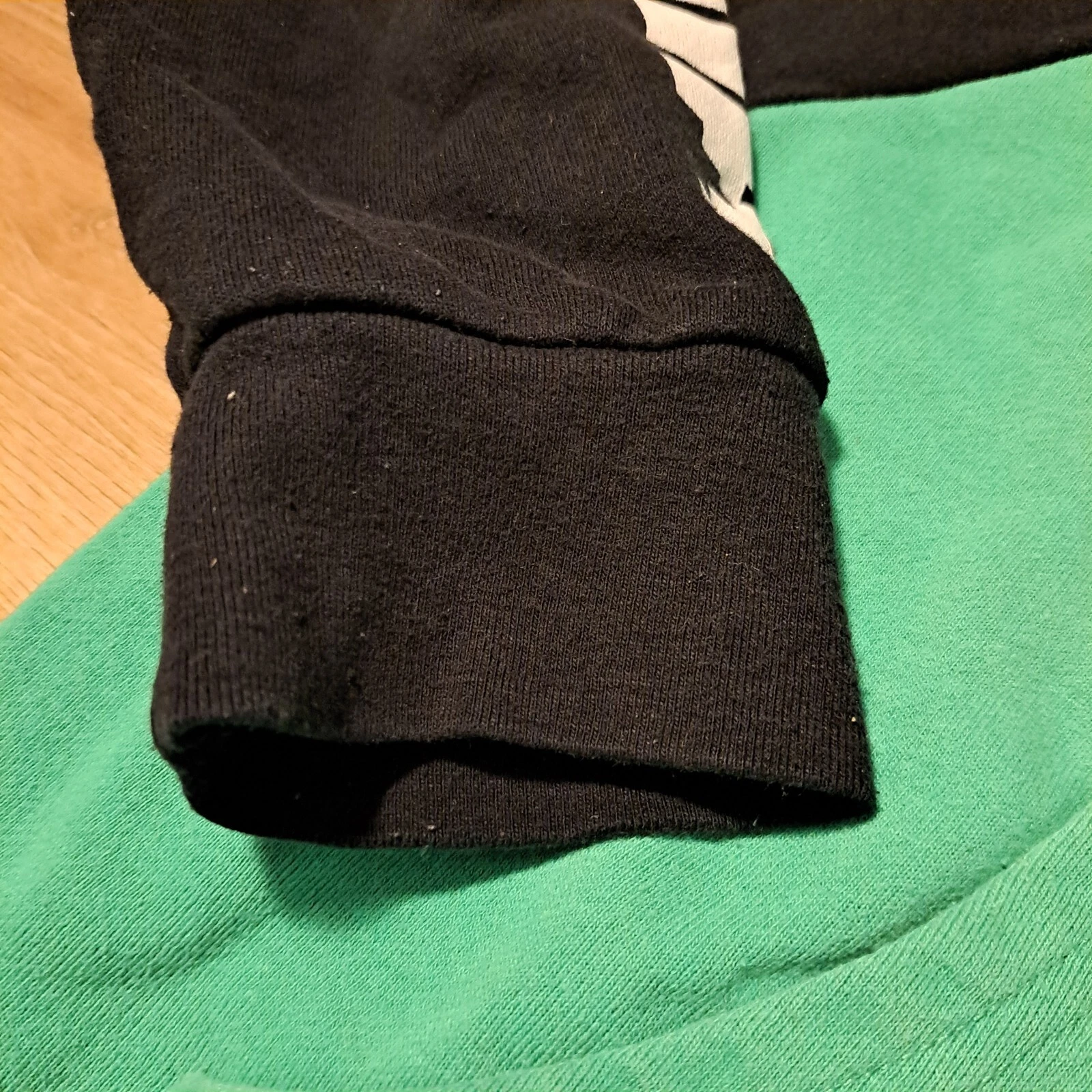 Minecraft Boys MAD Engine Green and Black Hoodie Small