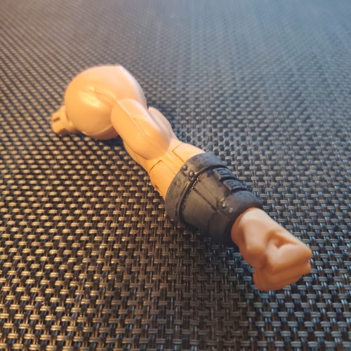 DC Classics Atom Smasher Left Arm BAF CnC Collect Connect Part (From Big Barda) - 第 1/1 張圖片