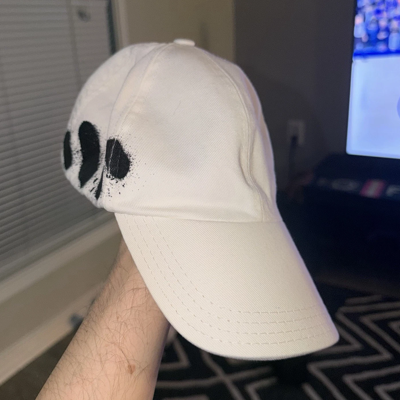 Men's White & Black Adjustable Baseball Cap