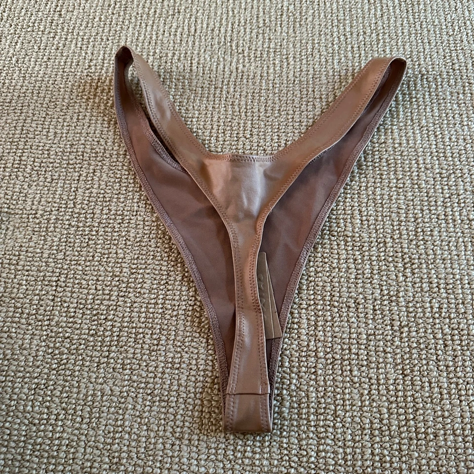 Tanga sumergida Skims Sienna Wet Jersey, talla pequeña nueva con etiquetas Foto 2 de 3