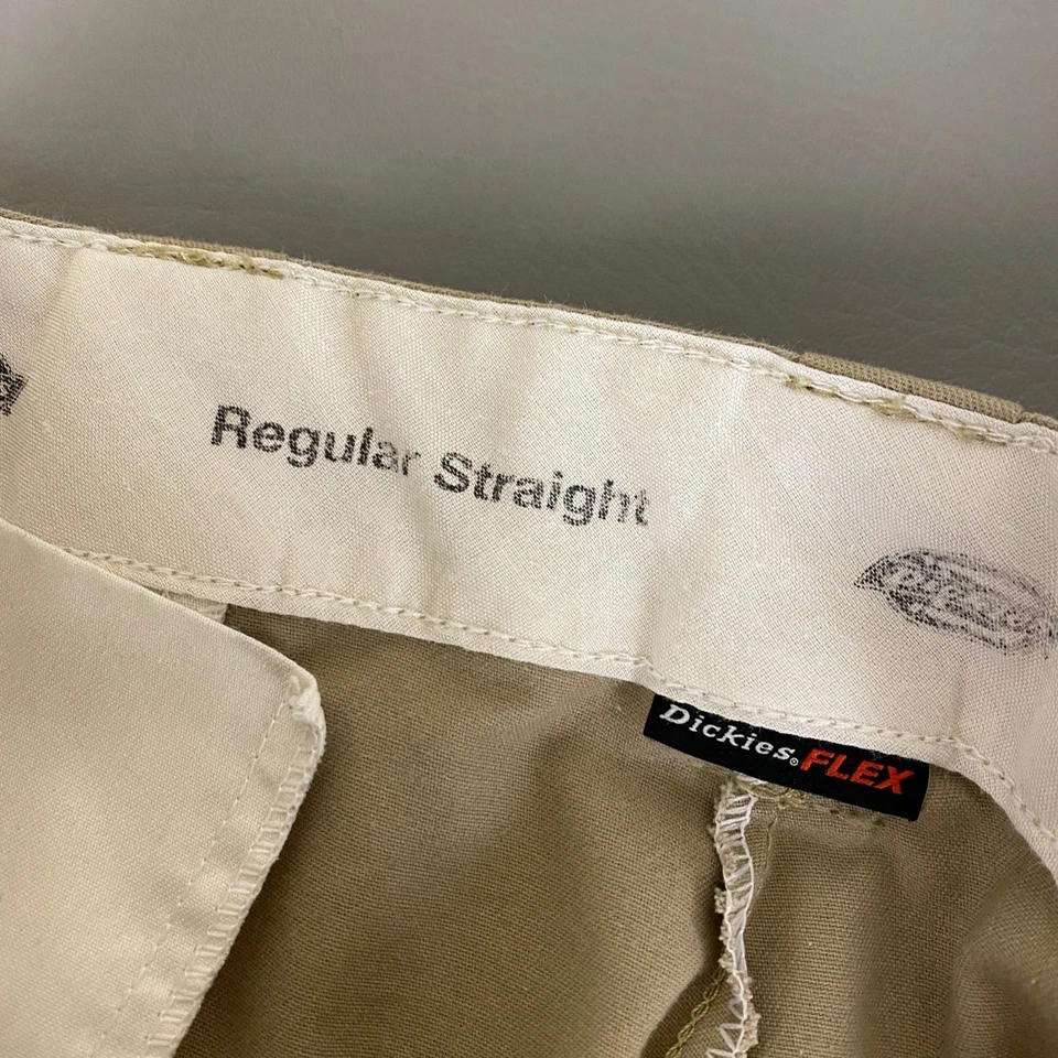 Dickies FLEX Regular Straight Cargo Pants Men's 40x30 Khaki Beige Casual Work - Image 3 of 4
