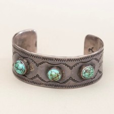 EXCEPTIONAL EARLY NAVAJO BRACELET