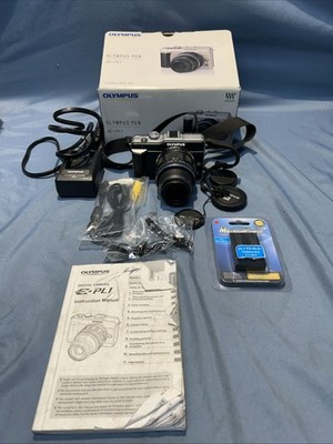 Olympus Pen E-PL1 Digital Camera With Extra Battery Read Description