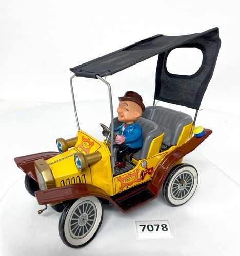 Vintage 1961 Hubley MR. MAGOO Battery Operated Tin Litho Car with Canopy