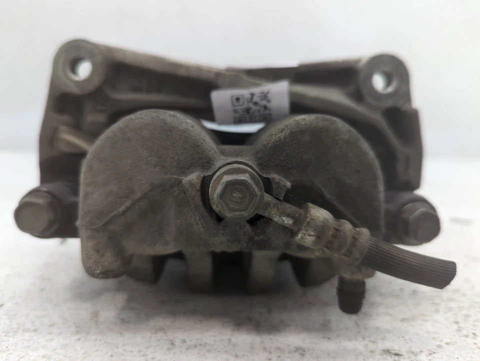 Суппорт правого тормоза переднего пассажира 2010-2018 Subaru Forester DX1MO - Изображение 4 из 4