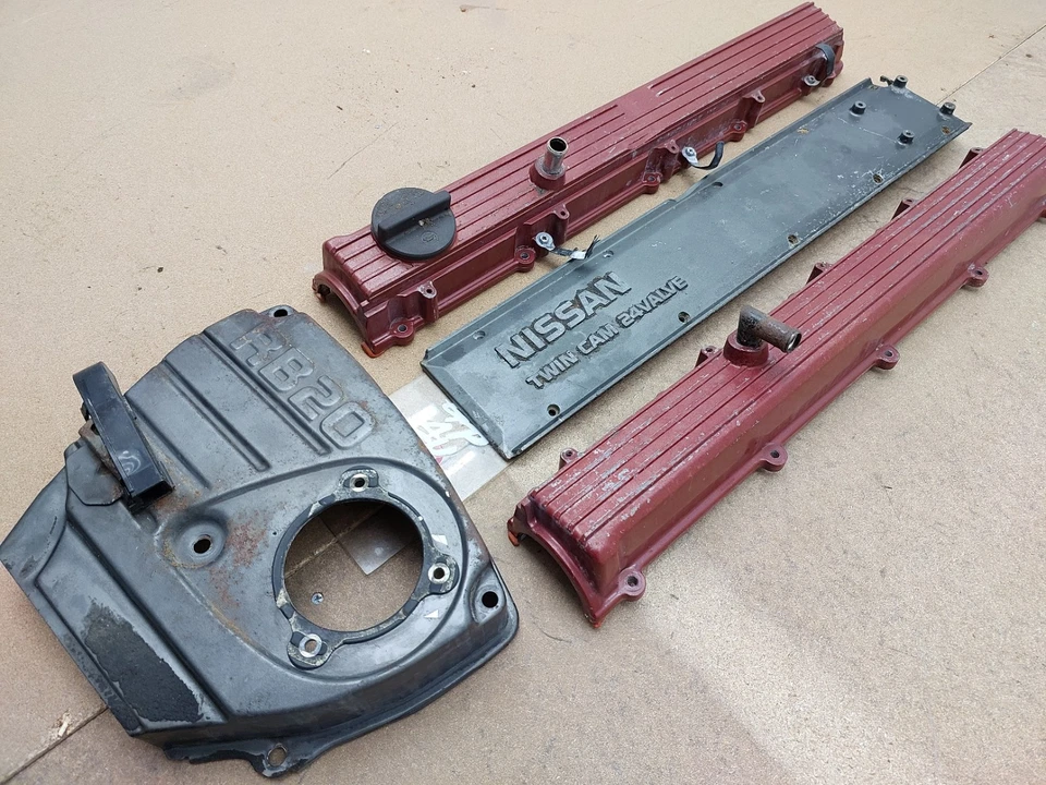 Skyline R31 Finned Valve Cover RB20 RB25 RB26 Twin Overhead Cam. - Image 2 of 4