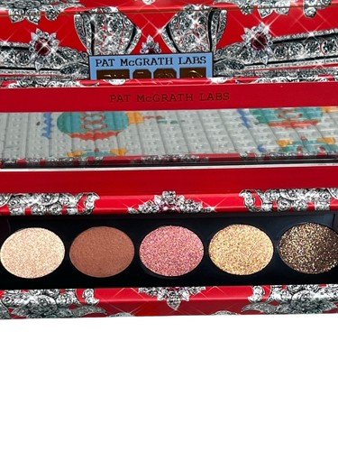 Pat McGrath Labs LUMINOUS LEGENDS Dawn Divinity Eyeshadow Palette - Picture 12 of 13