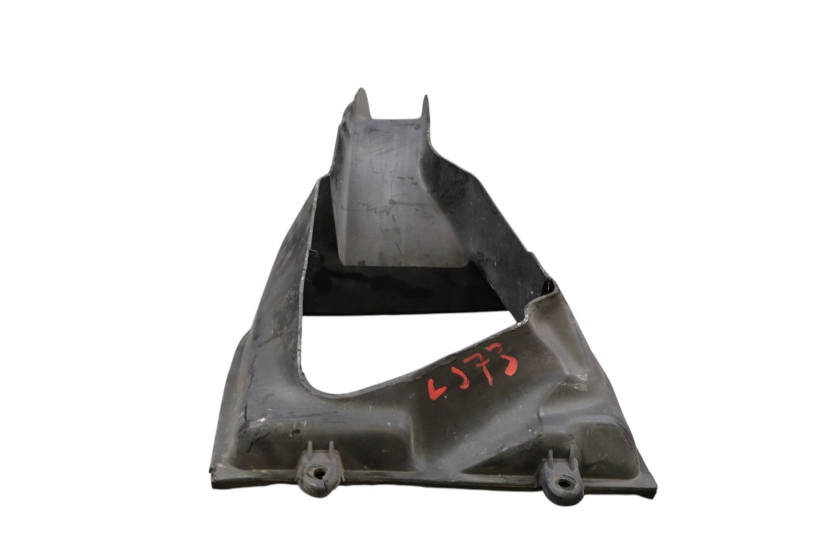 Maserati Ghibli 2014-2019 Front Left Shroud duct P/N 670004140