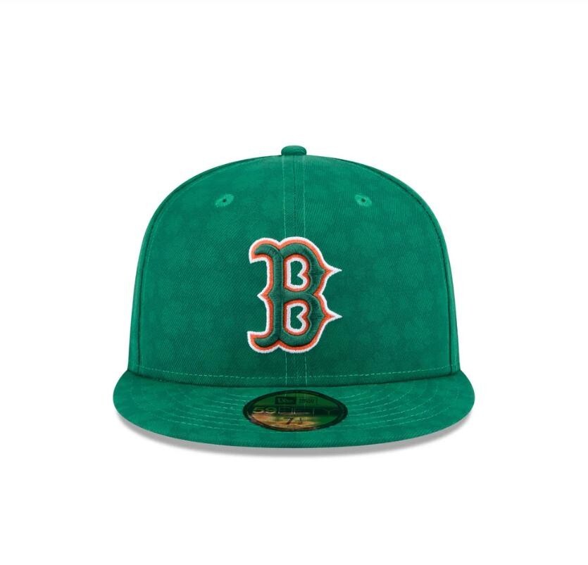 Men's Boston Red Sox 2025 Kelly Green St. Patrick's Day