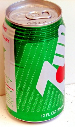 7up; Seven-Up Bottling Company of San Francisco, CA; soda pop can - Marine World - Picture 2 of 4