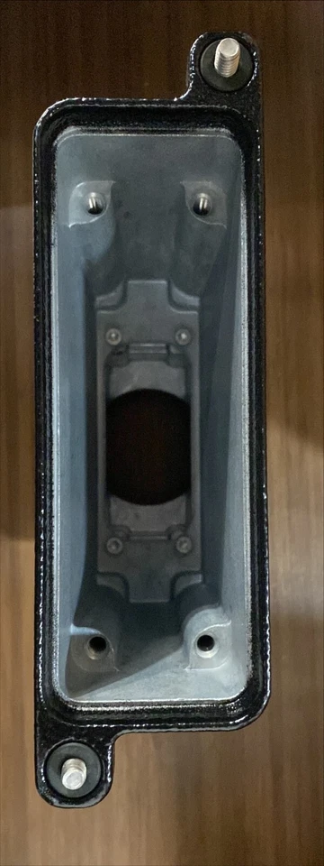 HARTING 19400240470 24 HPR Enlarged Hood - Image 2 of 4