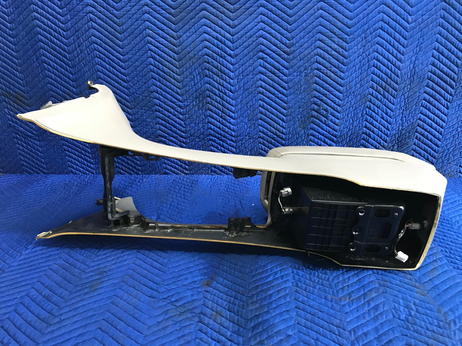 Picture 9 of 10