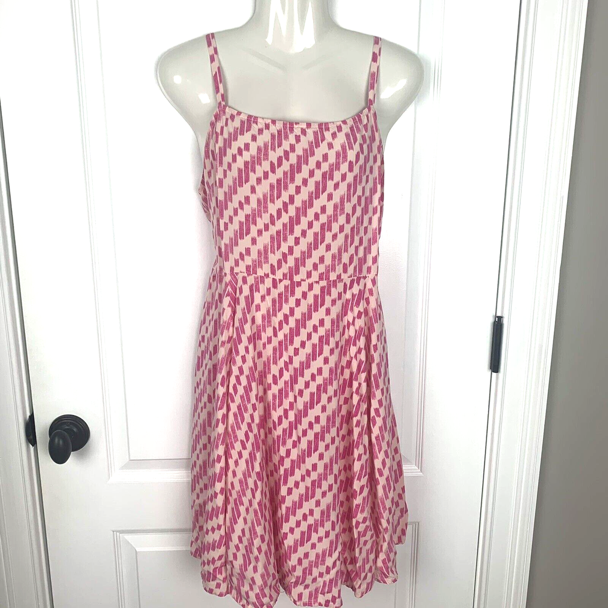 Gap Dress Womens Large Pink Spaghetti Strap Knee Length Smocked Barbie Core