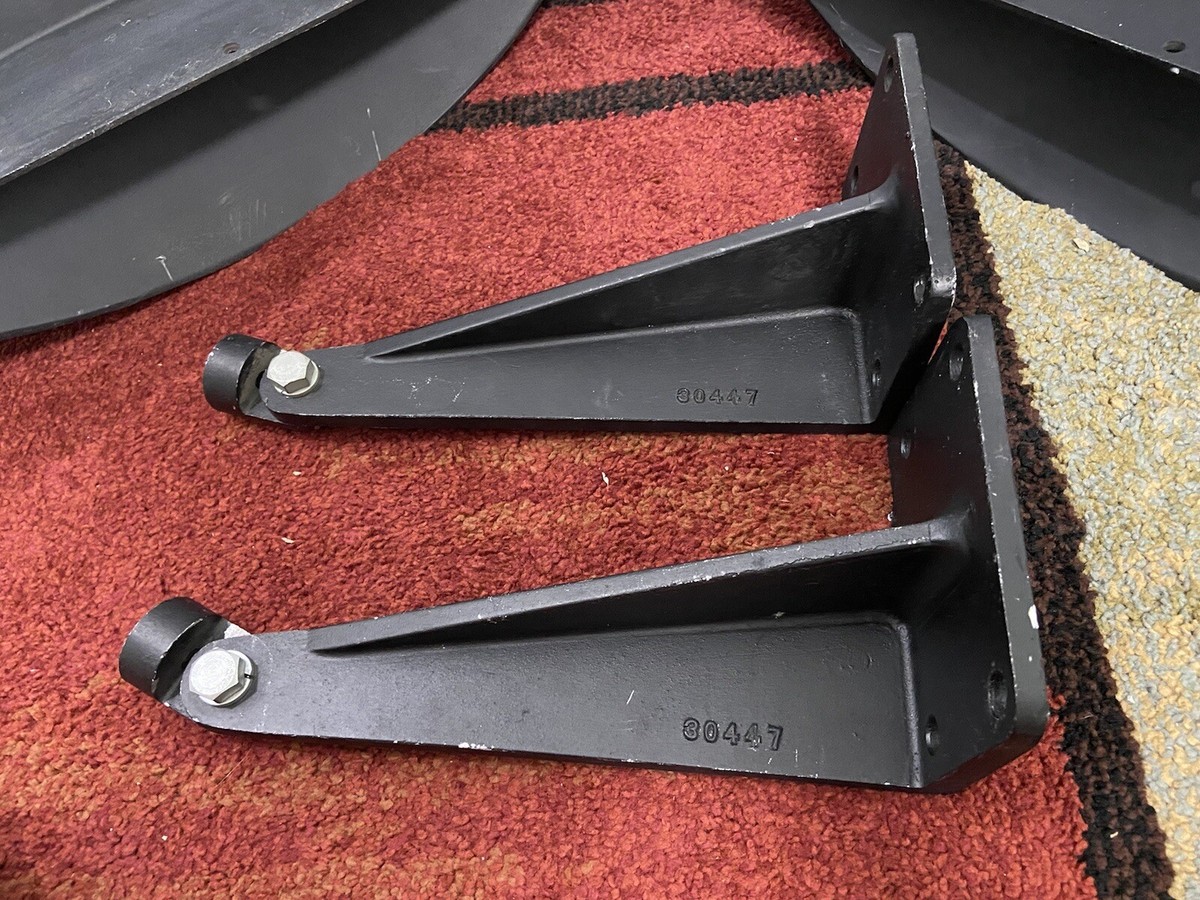ALTEC 511 B HORN & 30447 - 30448 BRACKET & UNIVERSITY ID60B ALTEC 511 B HORN & 30447 - 30448 BRACKET & UNIVERSITY ID60B
