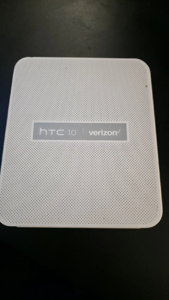 HTC 10 32Gb Silver Verizon Smart Phone | Used, in Great Condition - Image 4 of 4